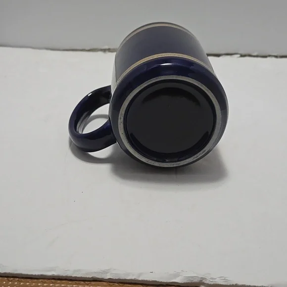 Xena memorabilia mug with gold print - Picture 4 of 4